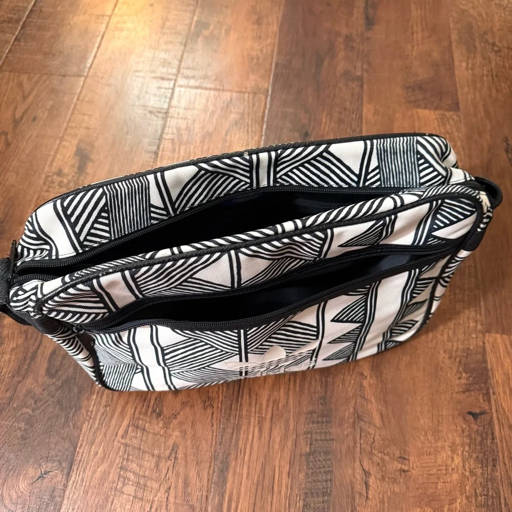 ADIDAS black & white tote/travel/airline RARE, Mexkumrex Aztec Pattern, unisex